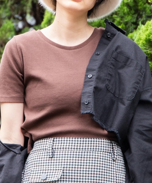 WEGO(ウィゴー)の「WEGO/リブショートT(Tシャツ/カットソー・レディース・ホワイト/ブラック/レッド/ホワイト系その他/ブラウン/カーキ・SMALL/MEDIUM)」の4枚目の写真