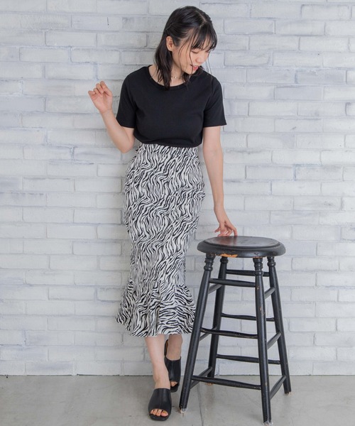 WEGO(ウィゴー)の「WEGO/リブショートT(Tシャツ/カットソー・レディース・ホワイト/ブラック/レッド/ホワイト系その他/ブラウン/カーキ・SMALL/MEDIUM)」の17枚目の写真