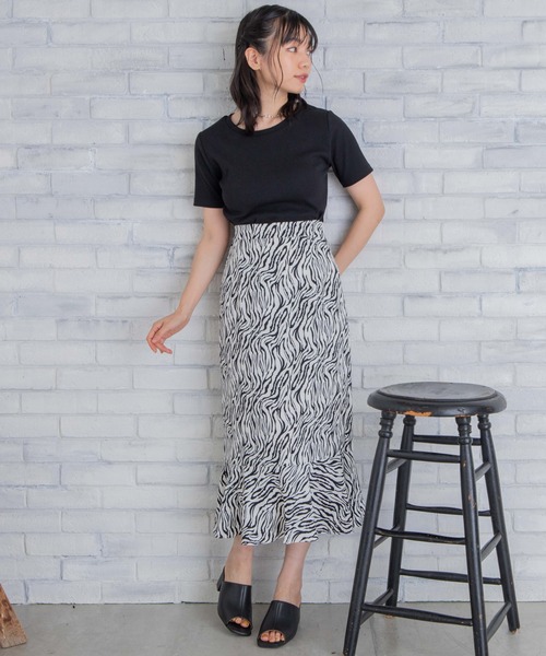 WEGO(ウィゴー)の「WEGO/リブショートT(Tシャツ/カットソー・レディース・ホワイト/ブラック/レッド/ホワイト系その他/ブラウン/カーキ・SMALL/MEDIUM)」の16枚目の写真