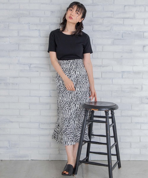 WEGO(ウィゴー)の「WEGO/リブショートT(Tシャツ/カットソー・レディース・ホワイト/ブラック/レッド/ホワイト系その他/ブラウン/カーキ・SMALL/MEDIUM)」の15枚目の写真