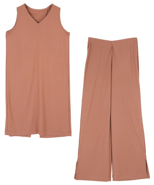 titivate（ティティベイト）の「ﾊﾞｯｸﾃﾞｻﾞｲﾝﾉｰｽﾘｰﾌﾞｾｯﾄｱｯﾌﾟ（セットアップ・レディース・ブラック/ブラウン/アイボリー/ピンク系その他・M）」の9枚目の写真