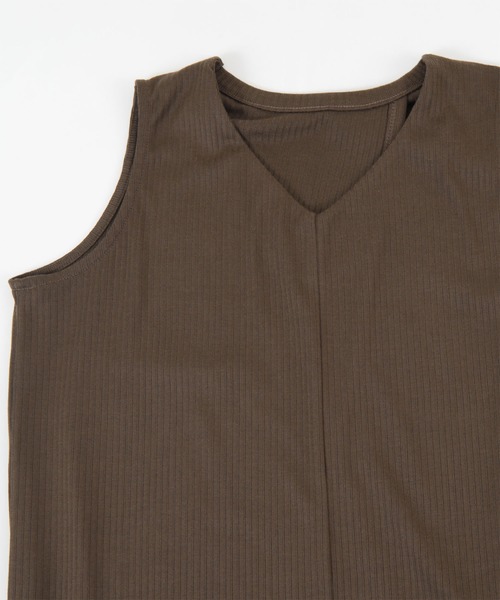 titivate（ティティベイト）の「ﾊﾞｯｸﾃﾞｻﾞｲﾝﾉｰｽﾘｰﾌﾞｾｯﾄｱｯﾌﾟ（セットアップ・レディース・ブラック/ブラウン/アイボリー/ピンク系その他・M）」の22枚目の写真