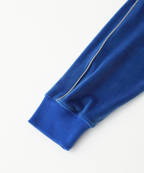 X-girl（エックスガール）の「VELOUR CREW TOP（スウェット・レディース・ブラック/ベージュ/ブルー・S/M）」の11枚目の写真