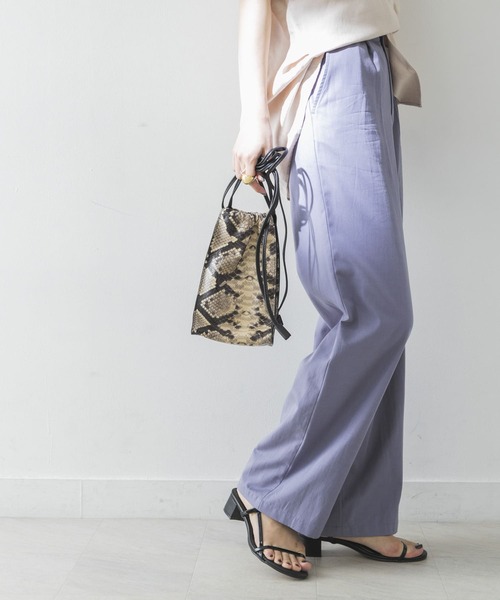 URBAN RESEARCH（アーバンリサーチ）の「カラーワイドストレートパンツ（その他パンツ・レディース・ブルー/グリーン系その他/オレンジ系その他・38/36）」の3枚目の写真