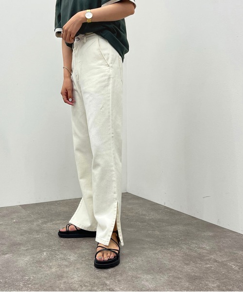 apres jour mignon（アプレジュールミニョン）の「サイドスリットフレアデニム 【ZOZOTOWN限定アイテム】（デニムパンツ・レディース・ブラック/グレー系その他/ライトブルー/オフホワイト・X-LARGE/SMALL/LARGE/MEDIUM）」の6枚目の写真