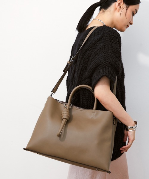 ADAM ET ROPE'(アダムエロペ)の「【WEB限定】〈エコバッグ付き〉3ポケット2WAYショルダーバッグ(ショルダーバッグ・レディース・ブラック/ベージュ/グレー・FREE)」の8枚目の写真