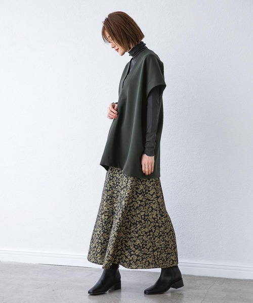 A part by(アパートバイ)の「ボンディングVベスト 218268(ベスト・レディース・チャコールグレー/アイボリー・FREE)」の9枚目の写真