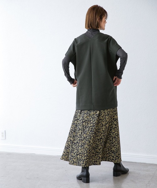 A part by(アパートバイ)の「ボンディングVベスト 218268(ベスト・レディース・チャコールグレー/アイボリー・FREE)」の10枚目の写真