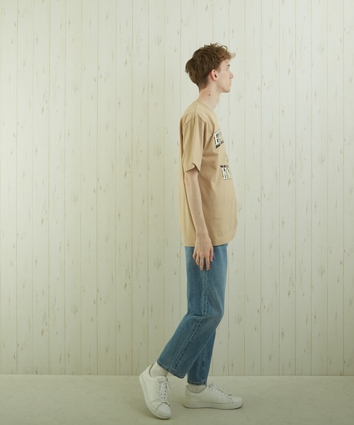 TONE SELECT WEAR(トーンセレクトウェア)の「【TONE BY AS】カレッジプリントTEE(BL)(Tシャツ/カットソー・メンズ・ホワイト/ベージュ/スミクロ・MEDIUM/LARGE)」の11枚目の写真