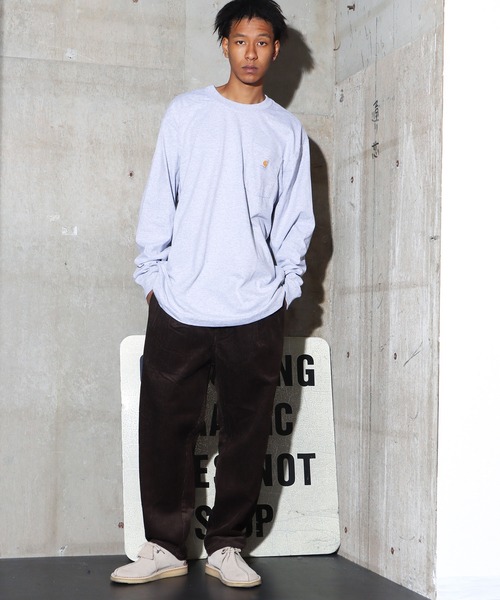Carhartt（カーハート）の「carhartt/カーハート LOOSE FIT Workwear Pocket Long-Sleeve T-Shirts ビッグシルエット 無地 ワンポイント ポケットロンT（Tシャツ/カットソー・メンズ・ブラック/ダークブラウン/ネイビー/グリーン/ヘザーグレー/バーガンディー/チャコール・S/M/L/XL）」の21枚目の写真