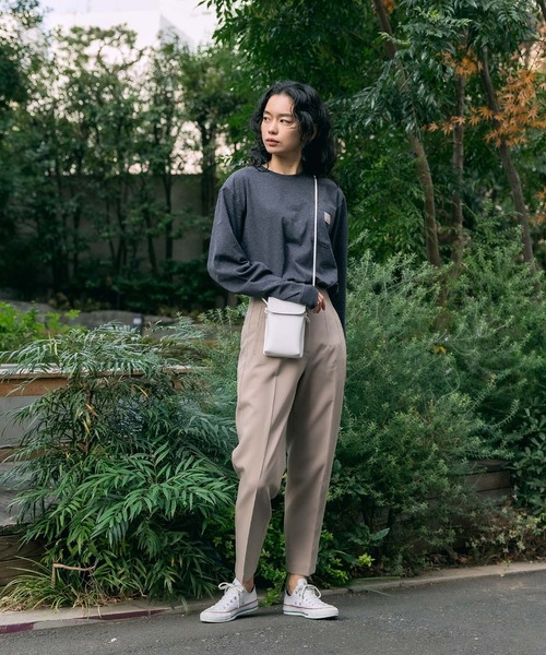 Carhartt（カーハート）の「carhartt/カーハート LOOSE FIT Workwear Pocket Long-Sleeve T-Shirts ビッグシルエット 無地 ワンポイント ポケットロンT（Tシャツ/カットソー・メンズ・ブラック/ダークブラウン/ネイビー/グリーン/ヘザーグレー/バーガンディー/チャコール・S/M/L/XL）」の12枚目の写真