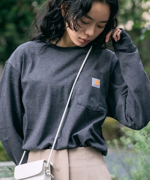 Carhartt（カーハート）の「carhartt/カーハート LOOSE FIT Workwear Pocket Long-Sleeve T-Shirts ビッグシルエット 無地 ワンポイント ポケットロンT（Tシャツ/カットソー・メンズ・ブラック/ダークブラウン/ネイビー/グリーン/ヘザーグレー/バーガンディー/チャコール・S/M/L/XL）」の18枚目の写真