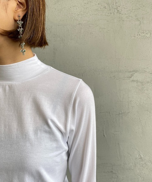 HANES（ヘインズ）の「[HANES/ヘインズ] UNDIES PLUS+ スキンコントロール モックネックTシャツ（Tシャツ/カットソー・レディース・ホワイト/ブラック・F）」の9枚目の写真