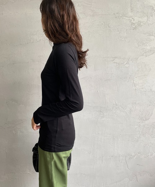 HANES（ヘインズ）の「[HANES/ヘインズ] UNDIES PLUS+ スキンコントロール モックネックTシャツ（Tシャツ/カットソー・レディース・ホワイト/ブラック・F）」の18枚目の写真