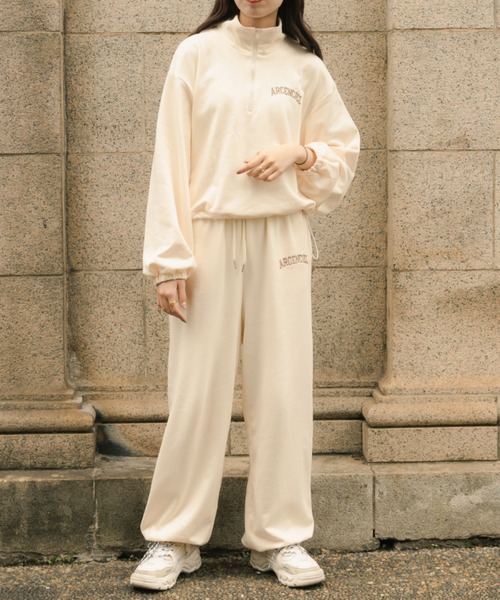 Ambre Neige(アンブルネージュ)の「ロゴハーフジップスウェット/【WEB/EC限定商品】(スウェット・レディース・ライトグレー/アイボリー・FREE)」の11枚目の写真