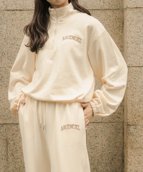 Ambre Neige(アンブルネージュ)の「ロゴハーフジップスウェット/【WEB/EC限定商品】(スウェット・レディース・ライトグレー/アイボリー・FREE)」の3枚目の写真