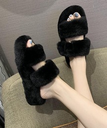 ふわふわファースリッパサンダル