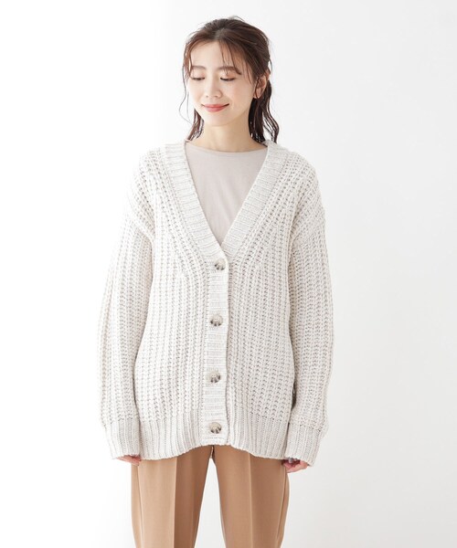 SHOO・LA・RUE（シューラルー）の「◆ざっくり編みニットカーディガン（カーディガン/ボレロ・レディース・ブラック系3/アイボリー系3/ピンク系・00）」の12枚目の写真