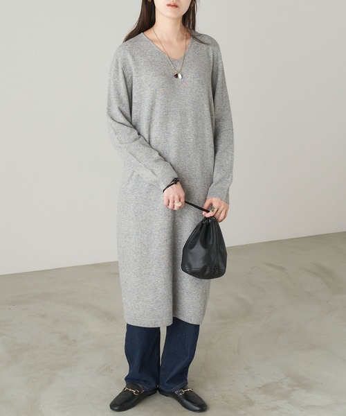 Chaco closet(チャコ クローゼット)の「カシミア混Vネックニットロングワンピース(ワンピース・レディース・オレンジ/ブラック/グレー/ベージュ・FREE)」の9枚目の写真