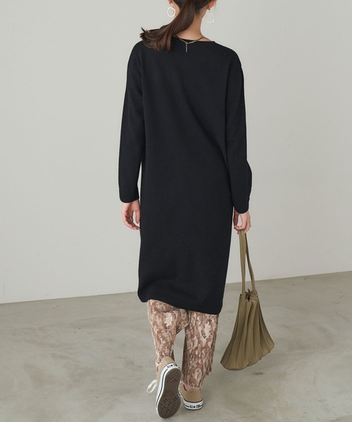 Chaco closet(チャコ クローゼット)の「カシミア混Vネックニットロングワンピース(ワンピース・レディース・オレンジ/ブラック/グレー/ベージュ・FREE)」の8枚目の写真