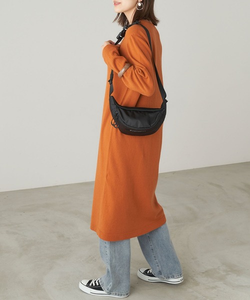 Chaco closet(チャコ クローゼット)の「カシミア混Vネックニットロングワンピース(ワンピース・レディース・オレンジ/ブラック/グレー/ベージュ・FREE)」の19枚目の写真