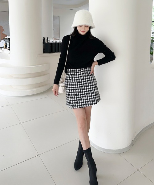Jasmine Grandiflorum（ジャスミングランディフローラム）の「【Jasmine】千鳥柄ミニスカート（スカート・レディース・チョコ/ブラック・LARGE/MEDIUM/SMALL/X-LARGE）」の4枚目の写真