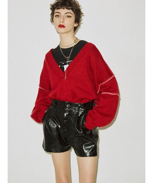 jouetie（ジュエティ）の「深Vネックドッキングニット（ニット/セーター・レディース・ライトブルー/ブラック/レッド/グリーン・MEDIUM）」の4枚目の写真