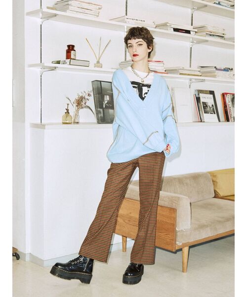 jouetie（ジュエティ）の「深Vネックドッキングニット（ニット/セーター・レディース・ライトブルー/ブラック/レッド/グリーン・MEDIUM）」の14枚目の写真