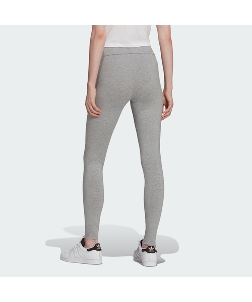 adidas（アディダス）の「アディカラー エッセンシャルズ タイツ