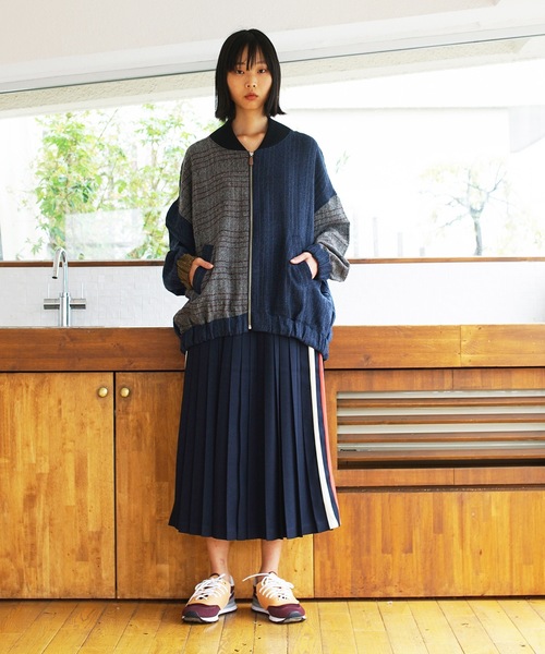 bedsidedrama（ベットサイドドラマ）の「【SAMVA】Line Pleats Skirt（スカート・レディース・ネイビー/ブラック・1）」の3枚目の写真