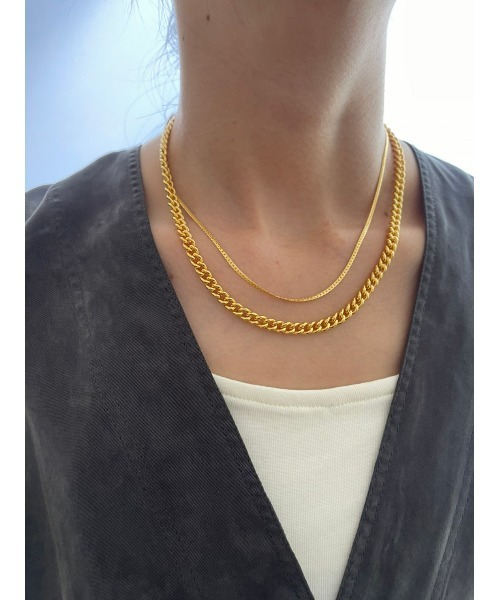 mou（モウ）の「ディファレントチェーン艶ゴールドネックレス