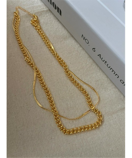 mou（モウ）の「ディファレントチェーン艶ゴールドネックレス