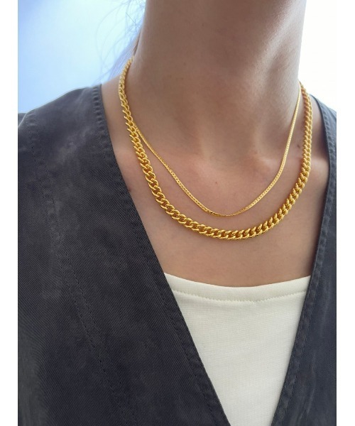 mou（モウ）の「ディファレントチェーン艶ゴールドネックレス