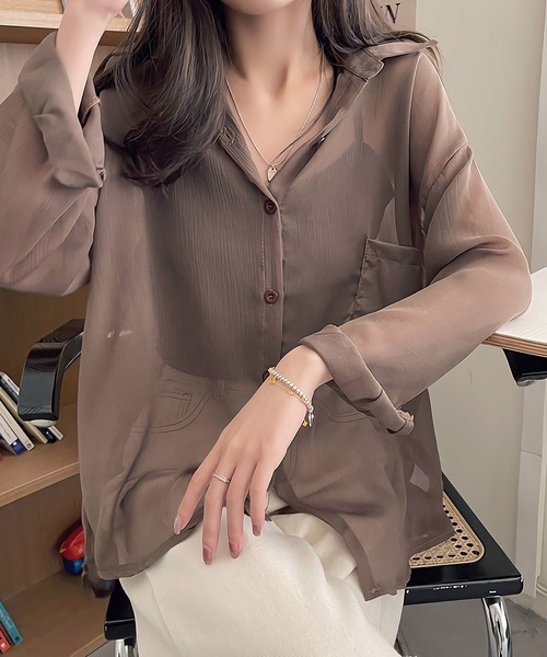 Dita Muaj.(ディータムアージュ)の「シースルーカラーシャツ(シャツ/ブラウス・レディース・アッシュグレー/ダークグリーン/ダークブラウン/アイボリー/クリーム/プラム/スモークピンク/グレイッシュブルー・FREE)」の20枚目の写真