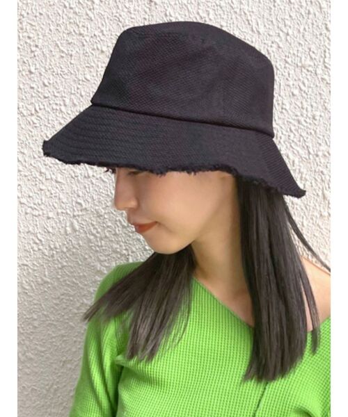 EMODA（エモダ）の「フリンジバケットハット（ハット・レディース・ブラック/ベージュ/その他・FREE）」の2枚目の写真