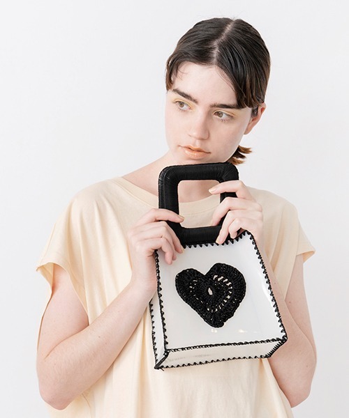 Casselini（キャセリーニ）の「Casselini(キャセリーニ)PVCモチーフミニバッグ（ハンドバッグ・レディース・ブラック/ブルー/ラベンダー・FREE）」の15枚目の写真