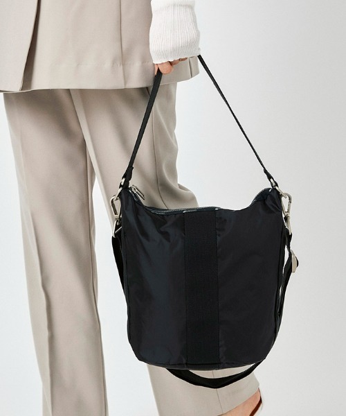 LESPORTSAC ショルダーバッグ CONV. MARKET HOBO LeSportsac（レスポートサック）の「CONV. MARKET HOBO ブラック