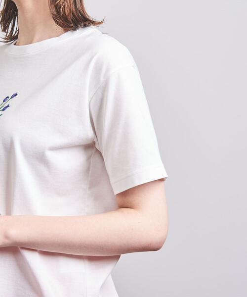 MUVEIL（ミュベール）の「【別注】＜MUVEIL（ミュベール）＞ フラワー Tシャツ-united LOVE project 2022†（Tシャツ/カットソー・レディース・ホワイト/ライラック・38）」の6枚目の写真