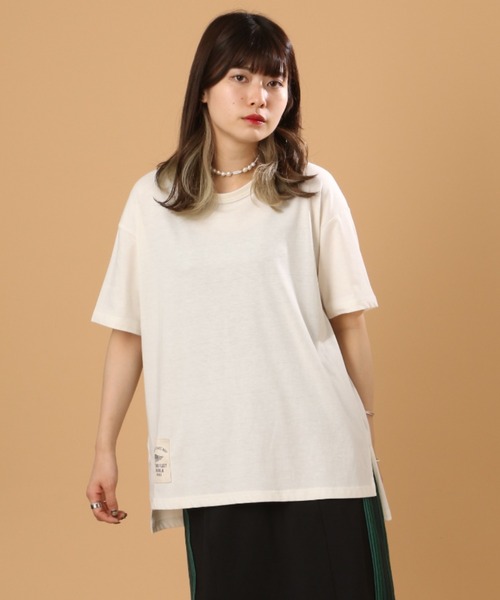 AVIREX（アヴィレックス）の「SATIN WAPPEN T-SHIRT/ サテンワッペンティーシャツ（Tシャツ/カットソー・レディース・オフホワイト/ブラック/ネイビー・FREE）」の4枚目の写真