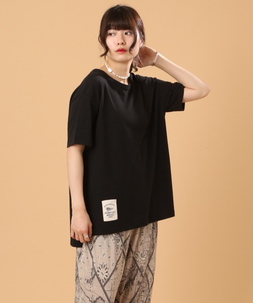 AVIREX（アヴィレックス）の「SATIN WAPPEN T-SHIRT/ サテンワッペンティーシャツ（Tシャツ/カットソー・レディース・オフホワイト/ブラック/ネイビー・FREE）」の10枚目の写真