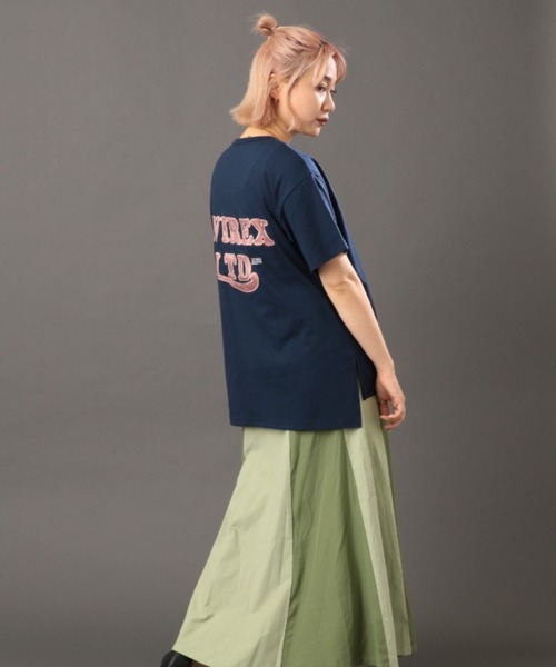 AVIREX（アヴィレックス）の「SATIN WAPPEN T-SHIRT/ サテンワッペンティーシャツ（Tシャツ/カットソー・レディース・オフホワイト/ブラック/ネイビー・FREE）」の14枚目の写真