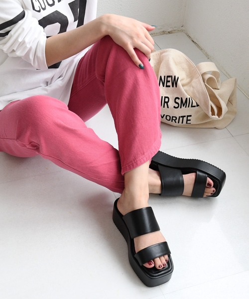 NOFALL(ノーフォール)の「プラットフォームミュールサンダル(サンダル・レディース・ブラック/ホワイト・M/S/L/LL)」の2枚目の写真