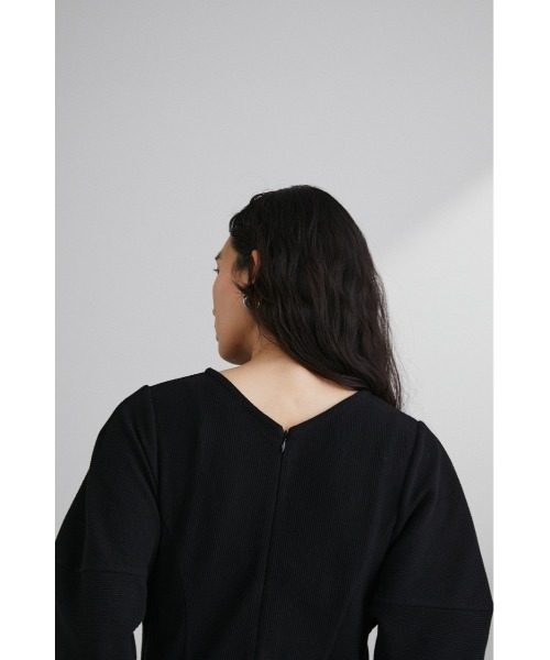 STYLEMIXER(スタイルミキサー)の「フォルムスリーブリップルワンピース(ワンピース・レディース・ブラック/オレンジ・SMALL/MEDIUM)」の8枚目の写真