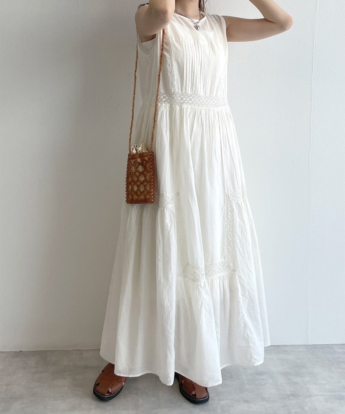 w closet（ダブルクローゼット）の「レースノースリギャザーワンピース（ワンピース・レディース・オフホワイト/グリーン/ブラウン系その他・FREE）」の13枚目の写真