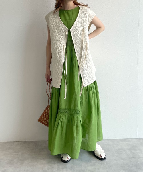 w closet（ダブルクローゼット）の「レースノースリギャザーワンピース（ワンピース・レディース・オフホワイト/グリーン/ブラウン系その他・FREE）」の18枚目の写真