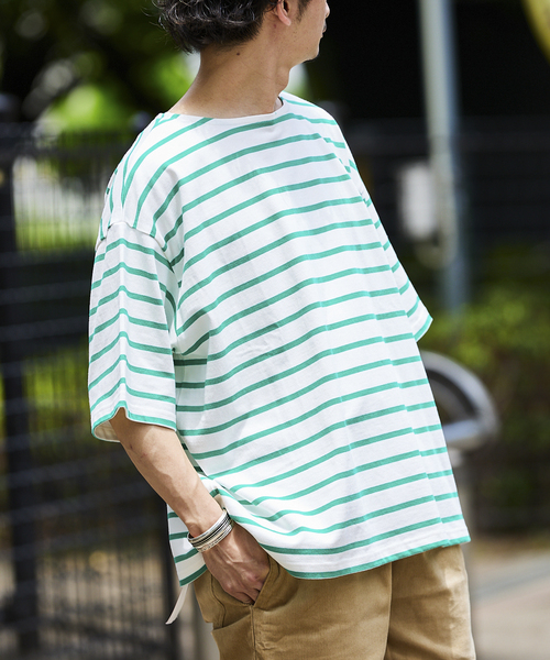 JOURNAL STANDARD relume（ジャーナルスタンダード　レリューム）の「オーバーサイズ ボートネックボーダーTシャツ（Tシャツ/カットソー・メンズ・ブラック/グリーン/ブルー/ネイビー・MEDIUM/LARGE）」の14枚目の写真