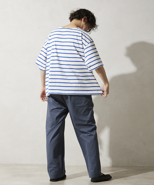 JOURNAL STANDARD relume（ジャーナルスタンダード　レリューム）の「オーバーサイズ ボートネックボーダーTシャツ（Tシャツ/カットソー・メンズ・ブラック/グリーン/ブルー/ネイビー・MEDIUM/LARGE）」の17枚目の写真