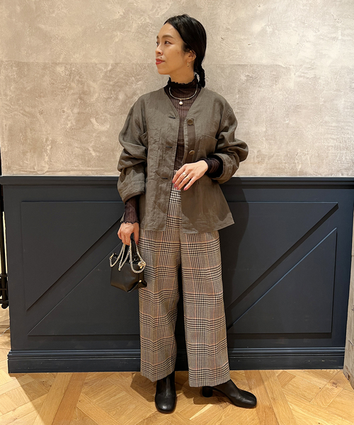 IENA LA BOUCLE（イエナラブークル）の「IENA LA BOUCLE 麻シーチングVネックブルゾン（ブルゾン・レディース・ネイビー/カーキ/アイボリー・FREE）」の22枚目の写真