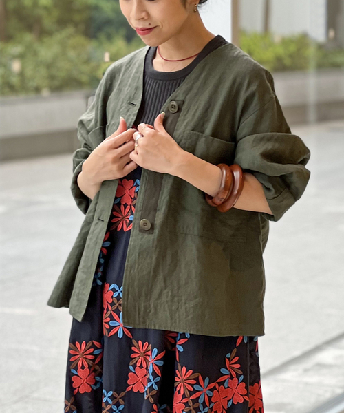 IENA LA BOUCLE（イエナラブークル）の「IENA LA BOUCLE 麻シーチングVネックブルゾン（ブルゾン・レディース・ネイビー/カーキ/アイボリー・FREE）」の10枚目の写真