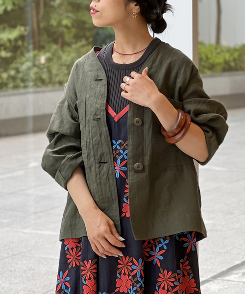 IENA LA BOUCLE（イエナラブークル）の「IENA LA BOUCLE 麻シーチングVネックブルゾン（ブルゾン・レディース・ネイビー/カーキ/アイボリー・FREE）」の11枚目の写真